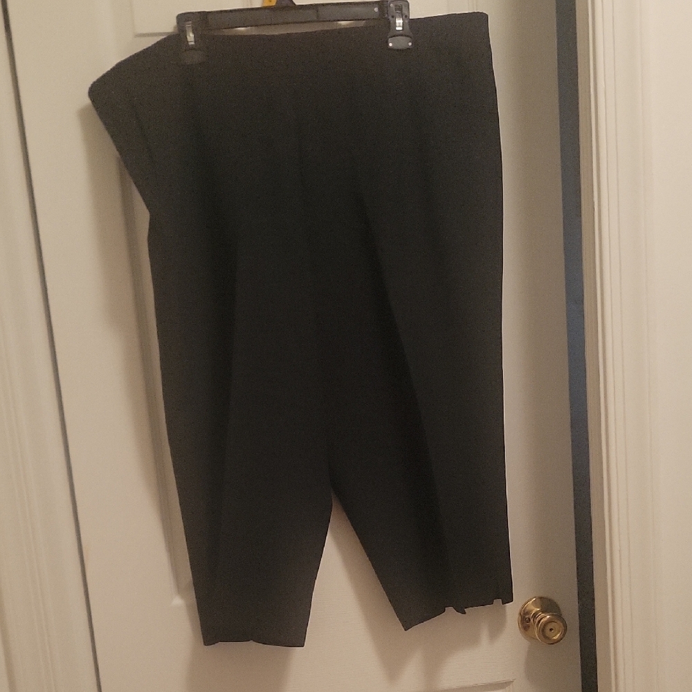 Womans Dress Cropped Black Pants